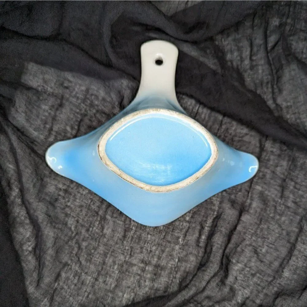 Unmarked vintage ceramic